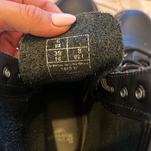 Dr Marten’s 1460 - Picture 2 of 9